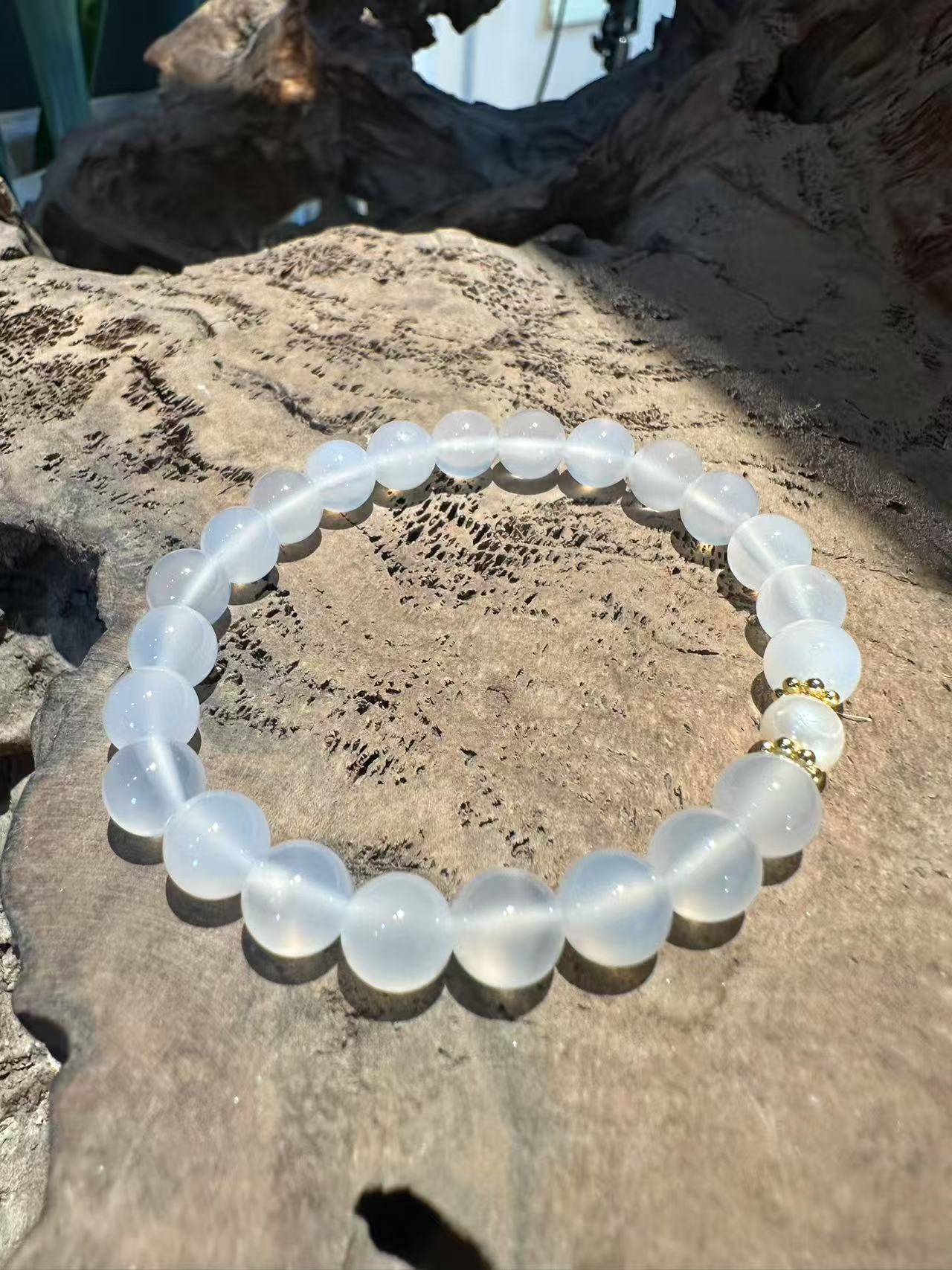 Luminous Natural White Chalcedony and Freshwater Pearl Bracelet