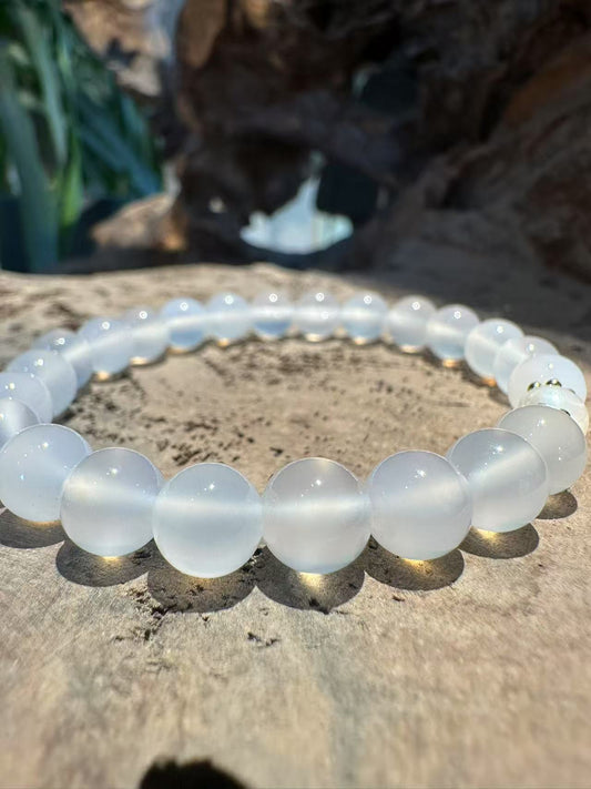 Luminous Natural White Chalcedony and Freshwater Pearl Bracelet